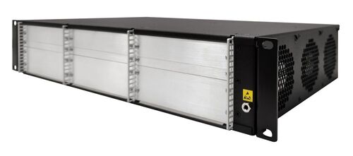2U horizontal_SlimBox_front angle_closed_low thumbnail
